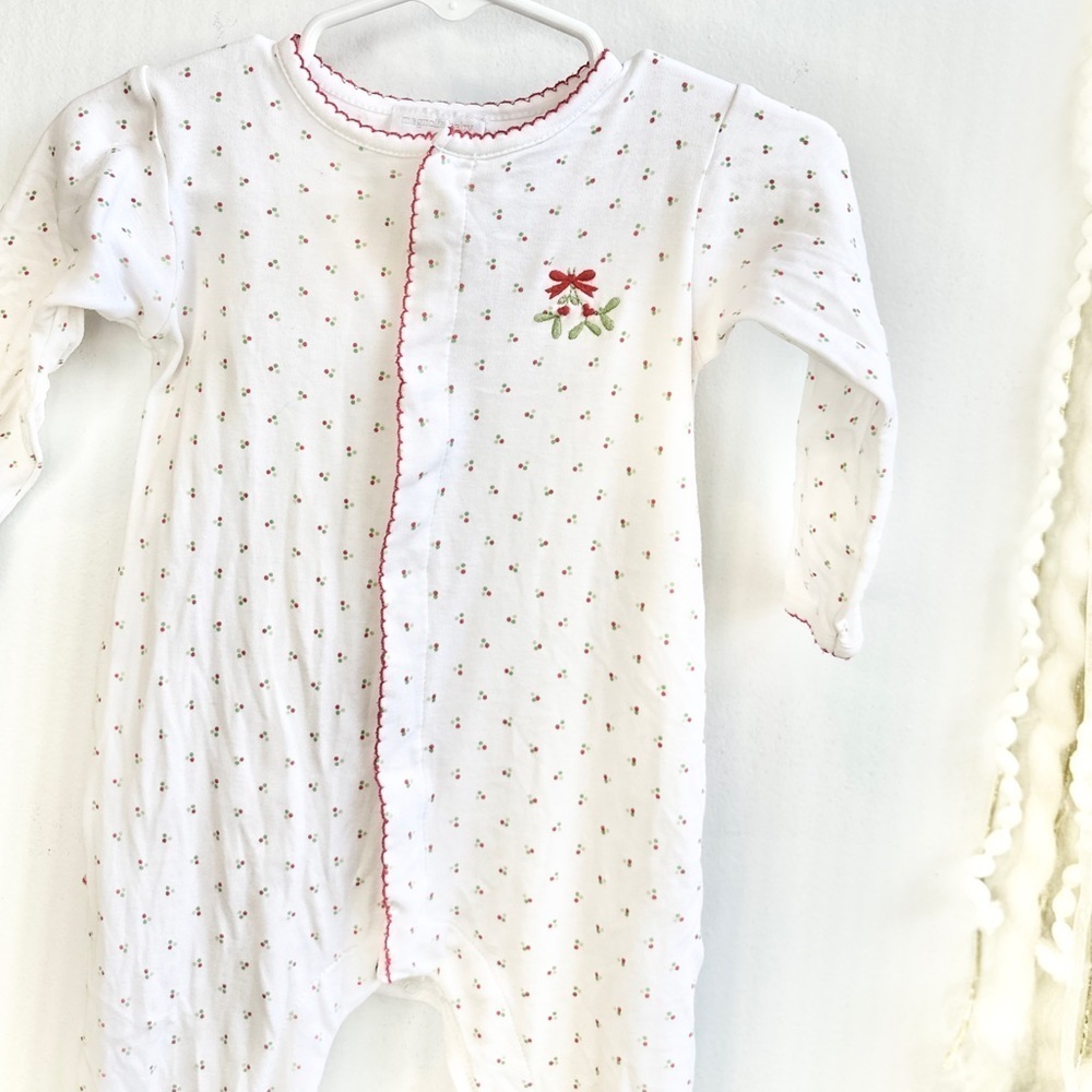 6-9m Magnolia Baby Christmas Holiday Footie Sleeper Pima Mistletoe
